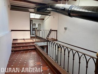 Local comercial en venta en Ca n'Aurell en Terrassa
