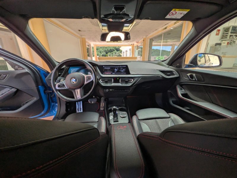 BMW Serie 1 2023, foto 9