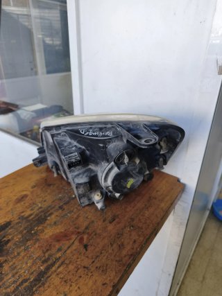 Faro delantero Peugeot Partner