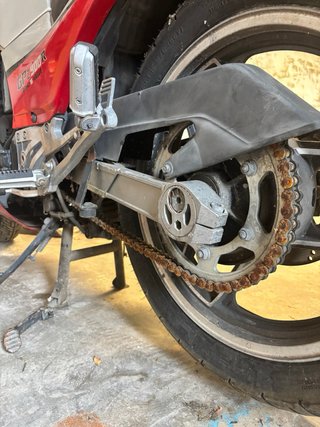 Kawasaki GPZ 900 R Roja