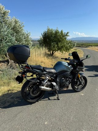 Yamaha FZ1 2011