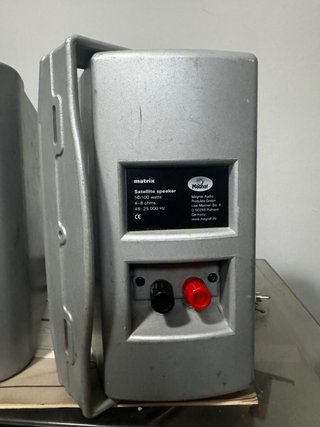 Coppia di diffusori da parete Magnat Matrix