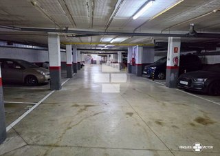 Garaje en venta en El Raval en Barcelona