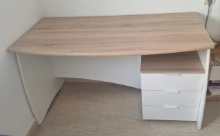 Mesa de escritorio moderna madera y blanco