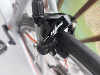 Bicicleta BH ULTRALIGHT Shimano 105 R7000 11S