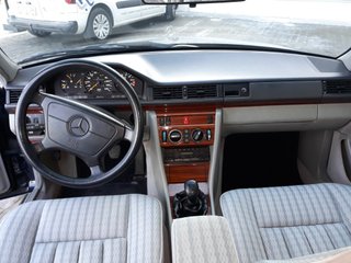 Mercedes-Benz Clase E 220-1993