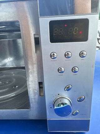 Microondas Electrónico con Grill.