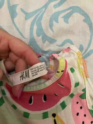 Vestido infantil estampado frutas