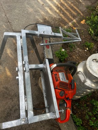 Caballete para motosierra