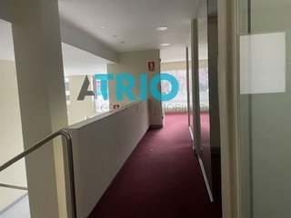 Local comercial en alquiler en Plaza España - Villa Pilar - Reyes Católicos - Vadillos en Burgos