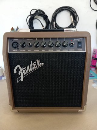 Amplificador Fender Acoustasonic 15 Marrón