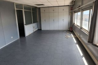 Nave industrial en alquiler en Centre en Cornellà de Llobregat