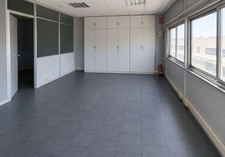 Nave industrial en alquiler en Centre en Cornellà de Llobregat