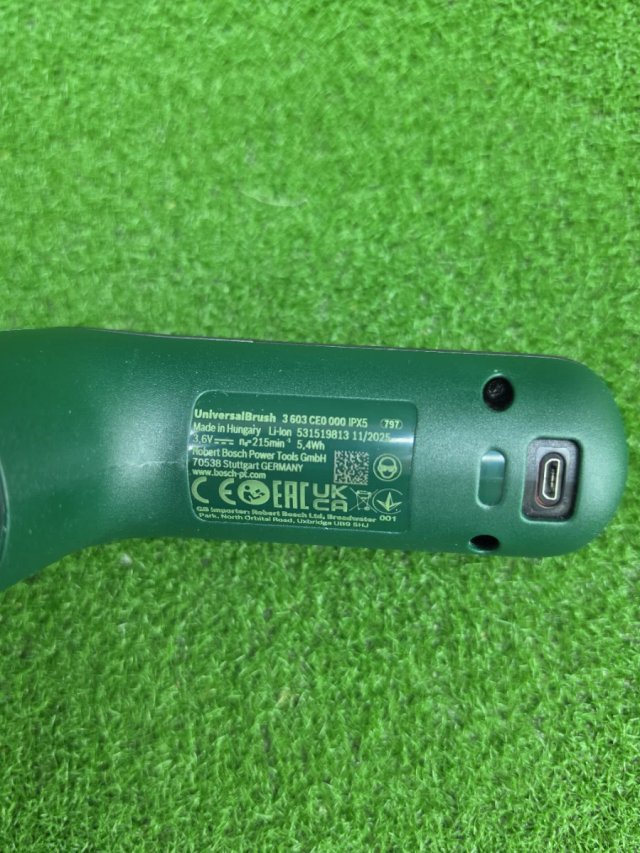 Cepillo Eléctrico Bosch UniversalBrush 3.6V