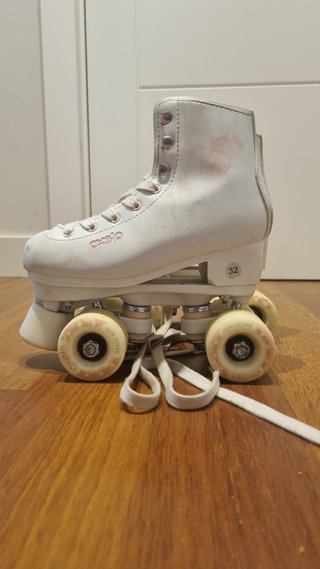 Patines de 4 ruedas blancos