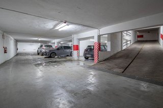 Garaje en venta en Camino de Ronda - Rosaleda en Granada