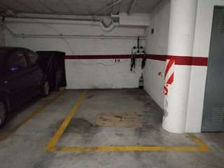 Garaje en venta en Calella