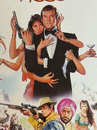 Octopussy James Bond 007 Roger Moore fotocromos