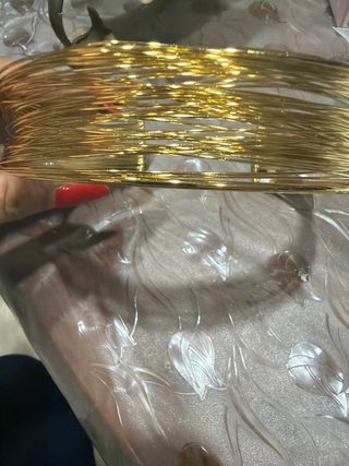 Splendida collana rigida design moderno oro