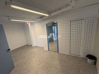 Oficina en alquiler en Ca n'Aurell en Terrassa