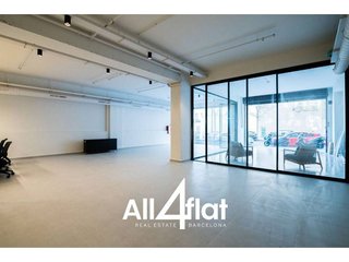 Local comercial en alquiler en El Parc i la Llacuna del Poblenou en Barcelona