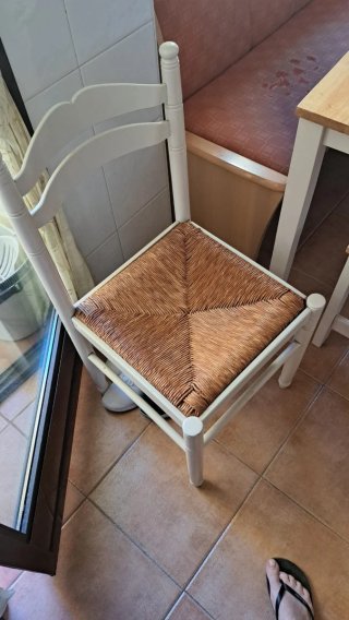 Silla de cocina madera blanca asiento mimbre