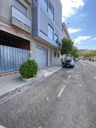 Local comercial en venta en Yecla
