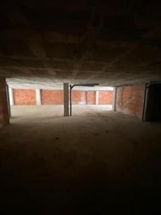 Local comercial en venta en Yecla