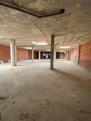 Local comercial en venta en Yecla