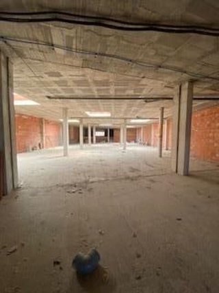 Local comercial en venta en Yecla