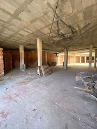 Local comercial en venta en Yecla