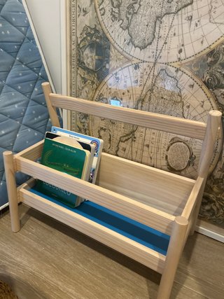 Librería infantil de madera