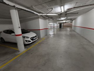 Garaje en venta en Olot