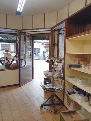 Local comercial en alquiler en Laviada en Gijón