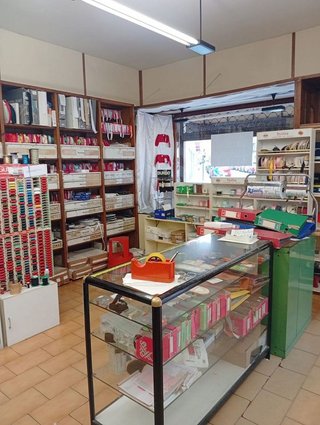 Local comercial en alquiler en Laviada en Gijón