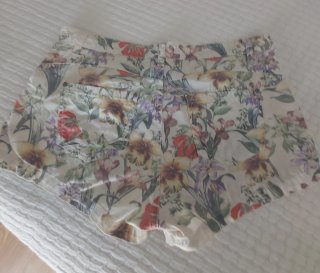 Shorts florales multicolor