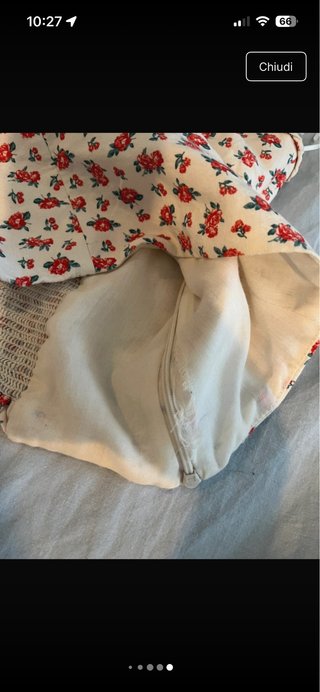 Zara Top Corto Fiori Rossi