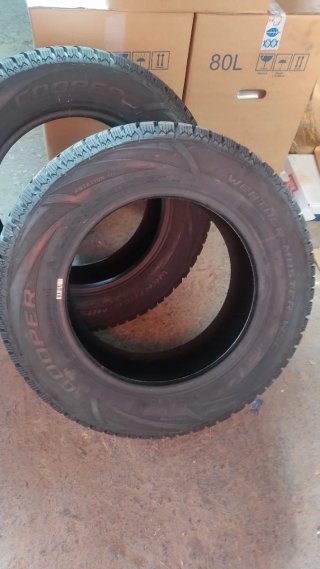 Neumático Cooper 215/65R16 98T Weather.