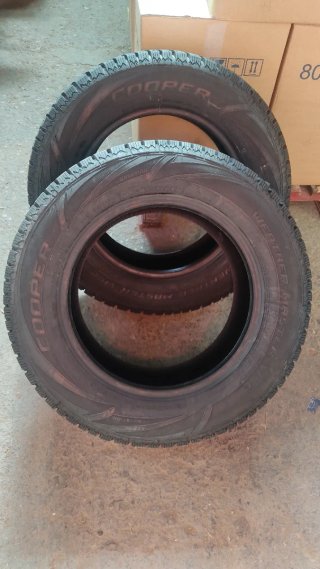 Neumático Cooper 215/65R16 98T Weather.