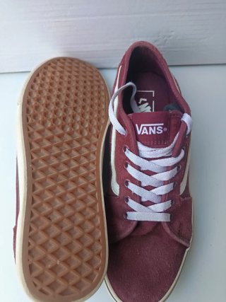 Zapatillas Unisex Vans Rojas y Blancas