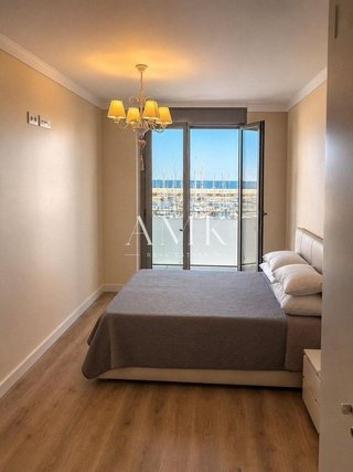 Piso en alquiler en Port en Badalona