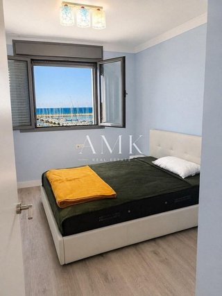 Piso en alquiler en Port en Badalona