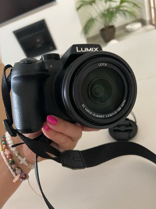 Panasonic Lumix FZ300 4K Cámara Digital