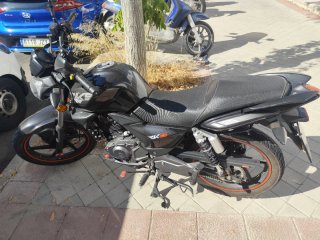 RKS 125cc - 9300km + Accesorios