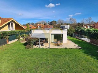 Chalet en venta en Bernueces en Gijón
