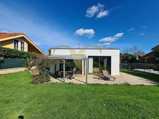 Chalet en venta en Bernueces en Gijón