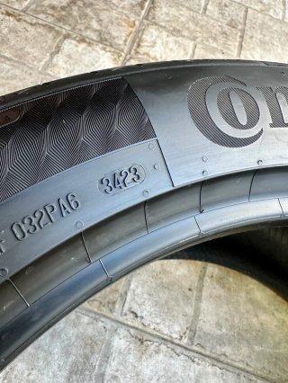 Neumático 285/45 R21 CONTINENTAL