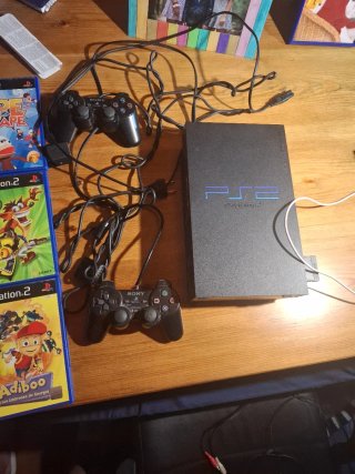 Pacchetto PS2 con 9 giochi