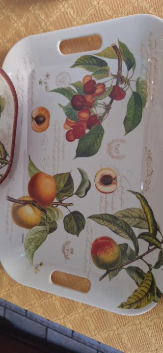 Set da tè con decoro fiori e frutta