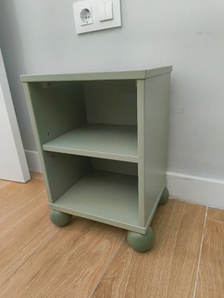 Mesita de noche verde H&m home